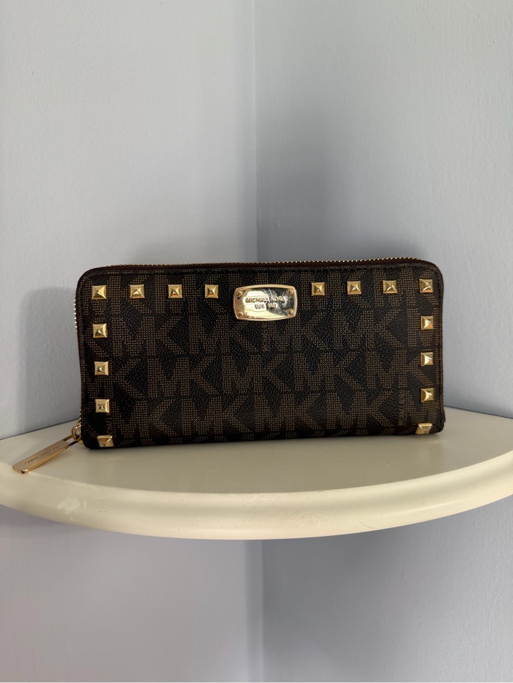 Michael Kors Studded Jet Set Zip-Around Continental Wallet